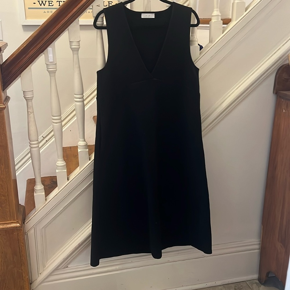 Oak & Fort - Black wool feel dress with pockets - M